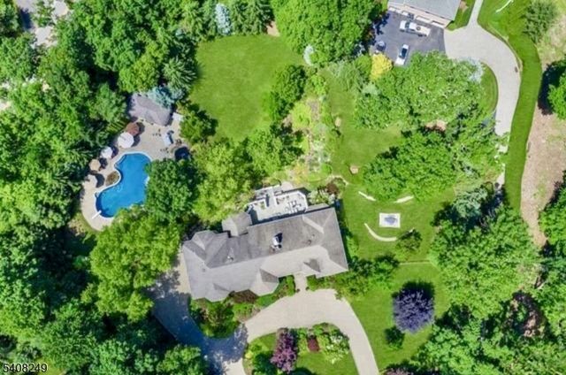 554 Hampton Hill Rd, Franklin Lakes Boro, NJ 07417