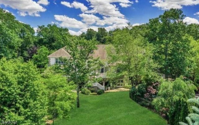 554 Hampton Hill Rd, Franklin Lakes Boro, NJ 07417