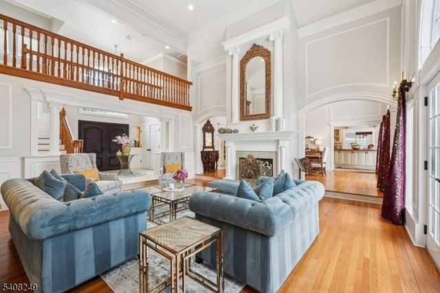 554 Hampton Hill Rd, Franklin Lakes Boro, NJ 07417