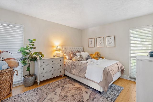1985 CAROLINA AVENUE NE, St Petersburg, FL 33703