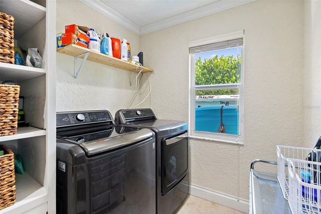 1985 CAROLINA AVENUE NE, St Petersburg, FL 33703