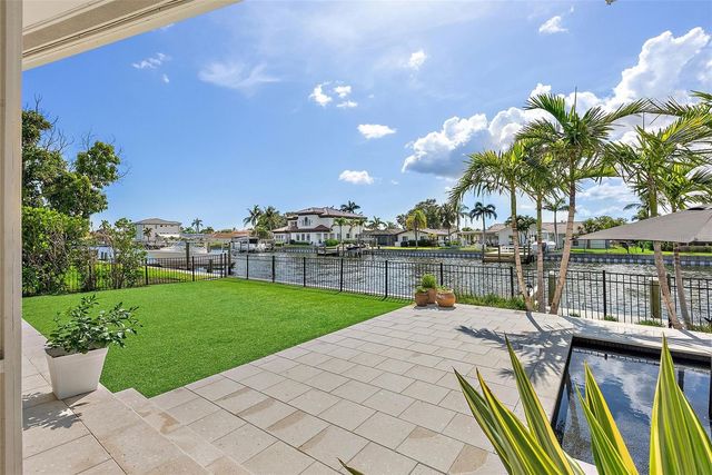 1985 CAROLINA AVENUE NE, St Petersburg, FL 33703