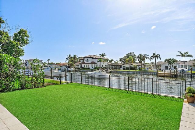 1985 CAROLINA AVENUE NE, St Petersburg, FL 33703