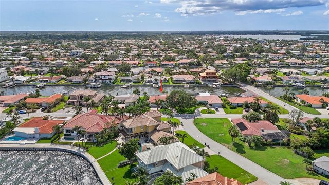 1985 CAROLINA AVENUE NE, St Petersburg, FL 33703