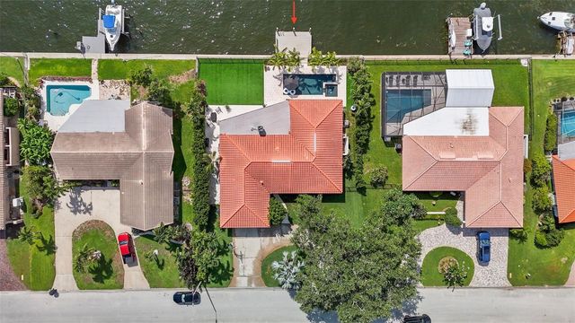 1985 CAROLINA AVENUE NE, St Petersburg, FL 33703