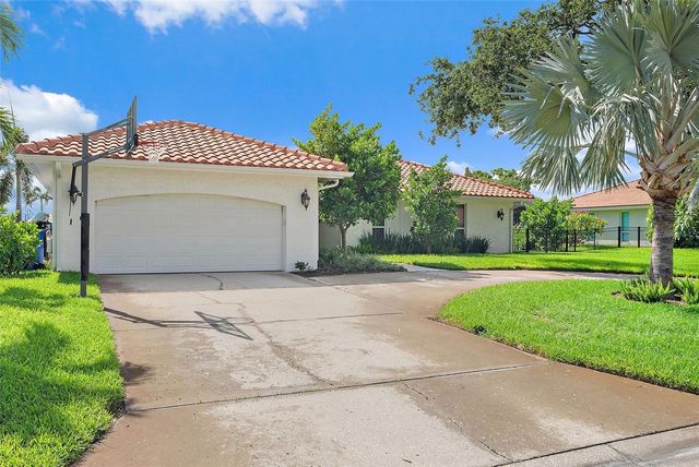 1985 CAROLINA AVENUE NE, St Petersburg, FL 33703