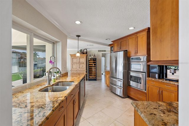1985 CAROLINA AVENUE NE, St Petersburg, FL 33703