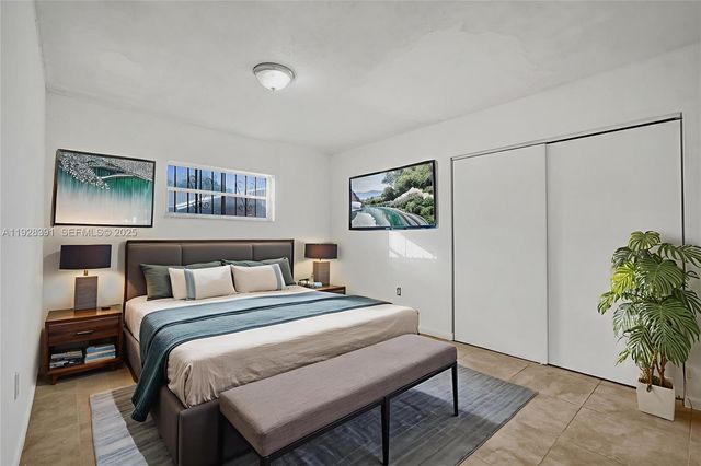 2907 NW 103rd St 1, Miami, FL 33147