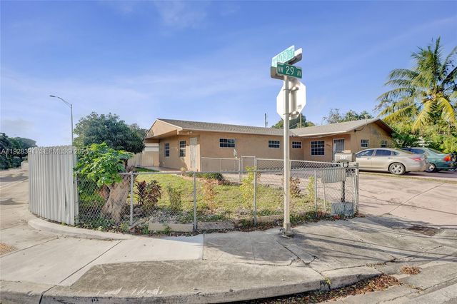 2907 NW 103rd St 1, Miami, FL 33147