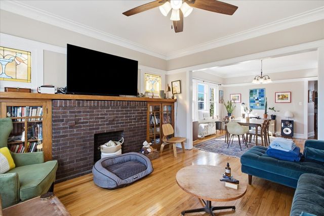 2446 N Springfield Avenue 2, Chicago, IL 60647