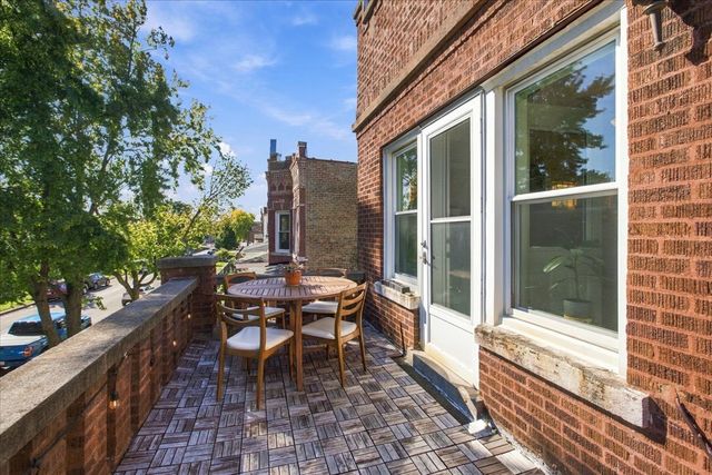 2446 N Springfield Avenue 2, Chicago, IL 60647