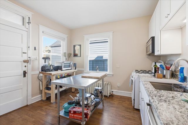 2446 N Springfield Avenue 2, Chicago, IL 60647
