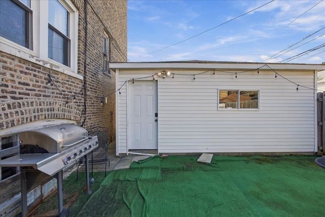 2446 N Springfield Avenue 2, Chicago, IL 60647