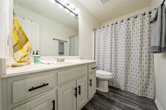 715 Shiloh Drive, Raymore, MO 64083