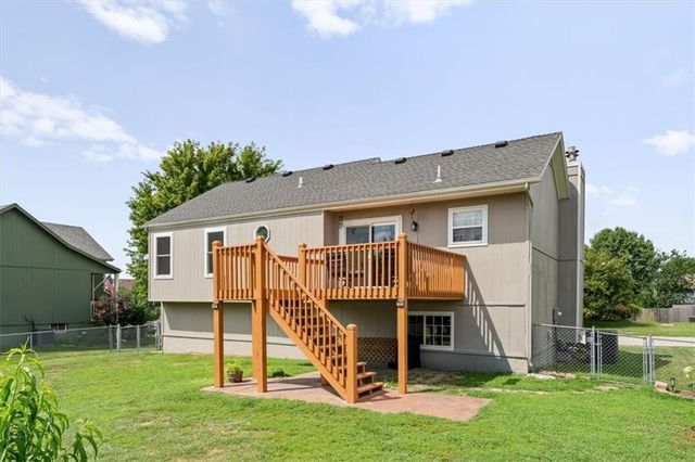 715 Shiloh Drive, Raymore, MO 64083