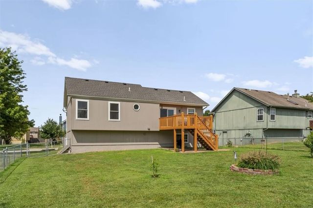 715 Shiloh Drive, Raymore, MO 64083