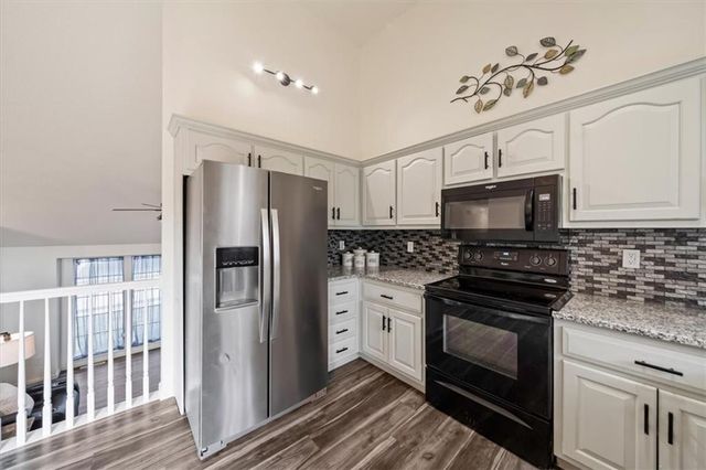 715 Shiloh Drive, Raymore, MO 64083