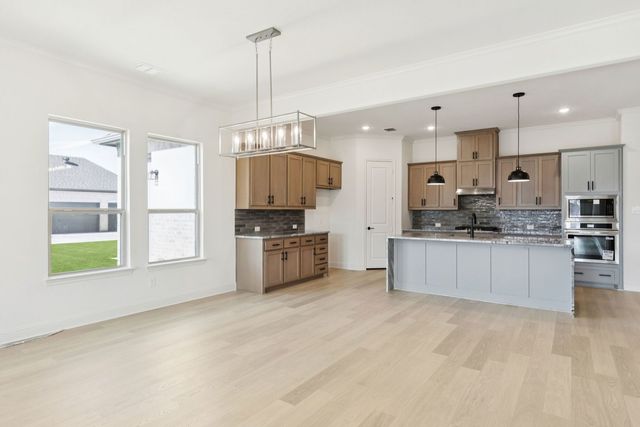 7004 Valley View Drive, Joshua, TX 76058