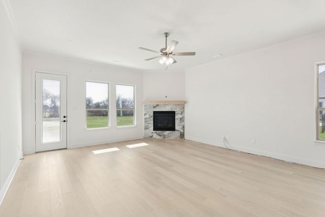 7004 Valley View Drive, Joshua, TX 76058