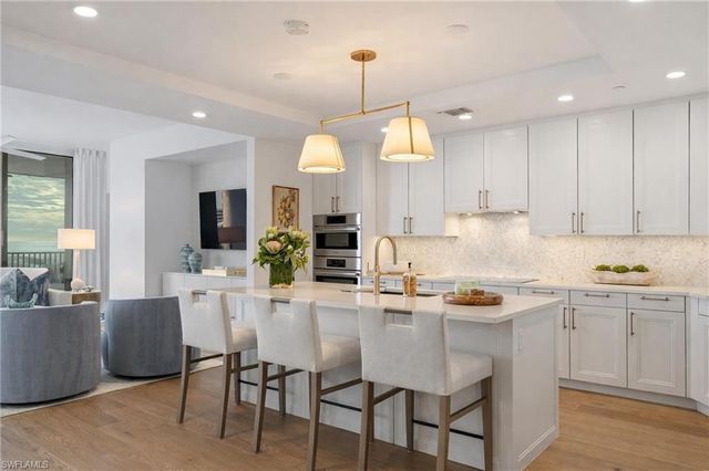 4142 Bay Beach LN 904, Fort Myers Beach, FL 33931