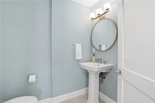 4142 Bay Beach LN 904, Fort Myers Beach, FL 33931