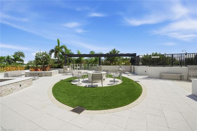 4142 Bay Beach LN 904, Fort Myers Beach, FL 33931