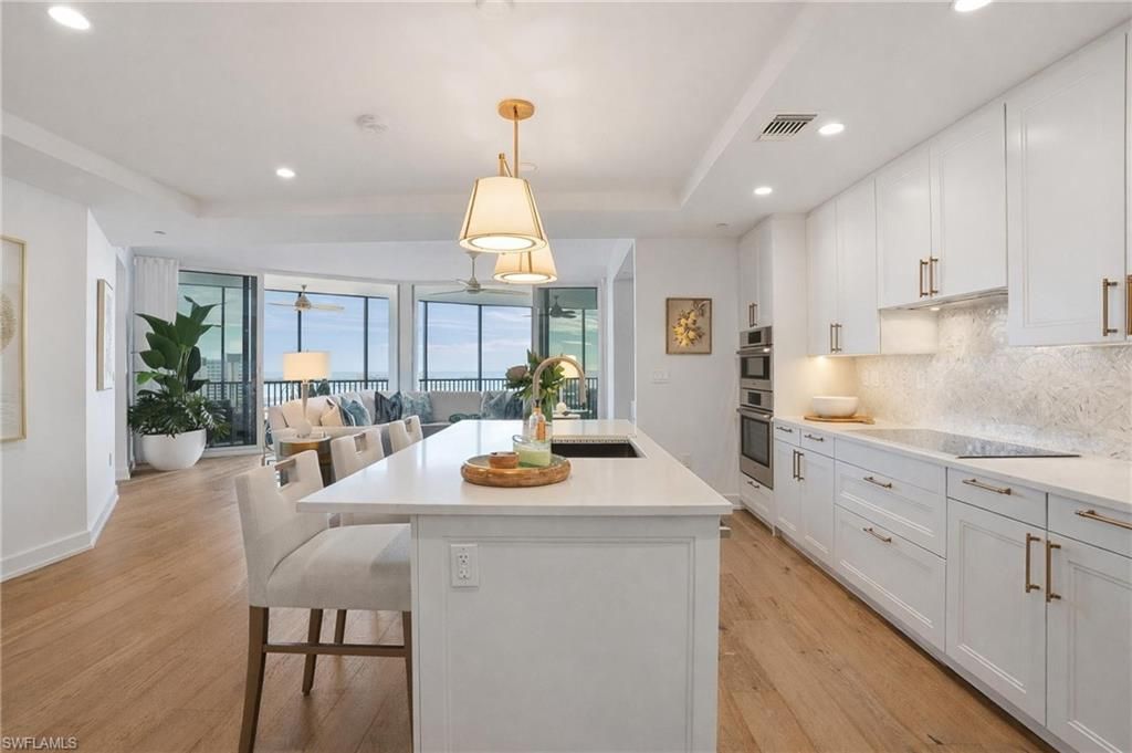 4142 Bay Beach LN 904, Fort Myers Beach, FL 33931