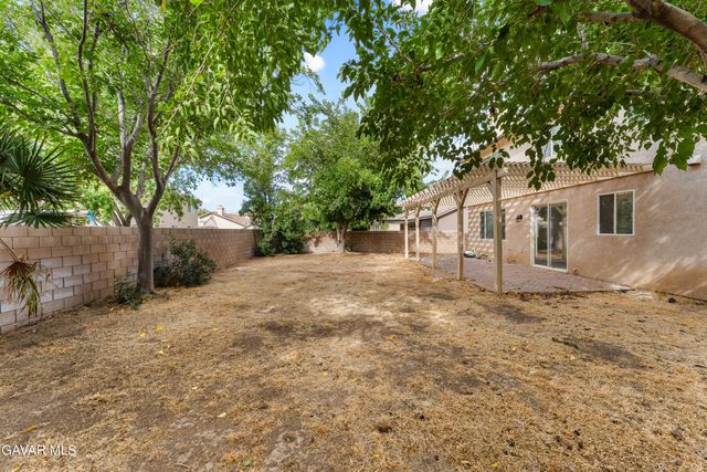 1606 Regents Street, Lancaster, CA 93534