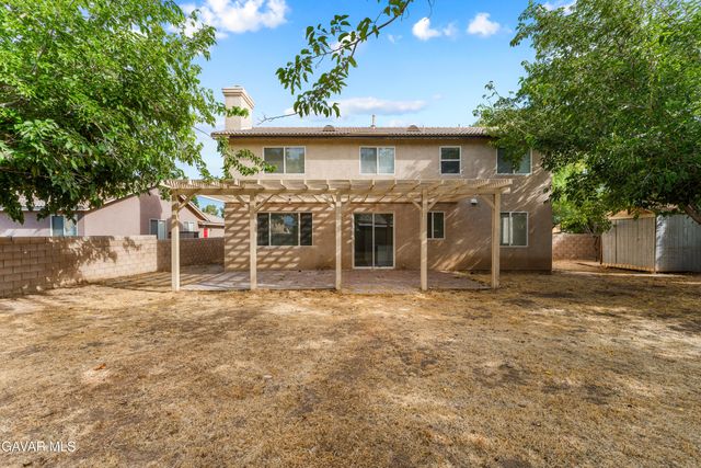 1606 Regents Street, Lancaster, CA 93534