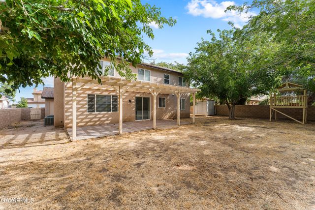 1606 Regents Street, Lancaster, CA 93534