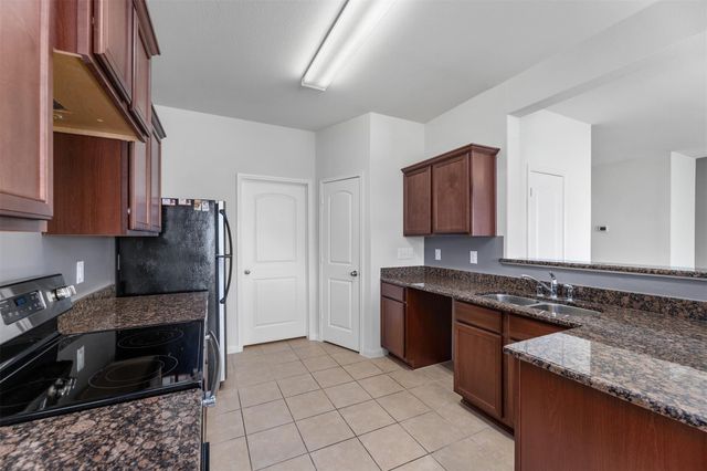 9715 Blue Sapphire Drive, Rosharon, TX 77583