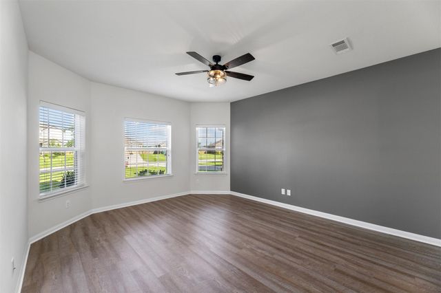 9715 Blue Sapphire Drive, Rosharon, TX 77583