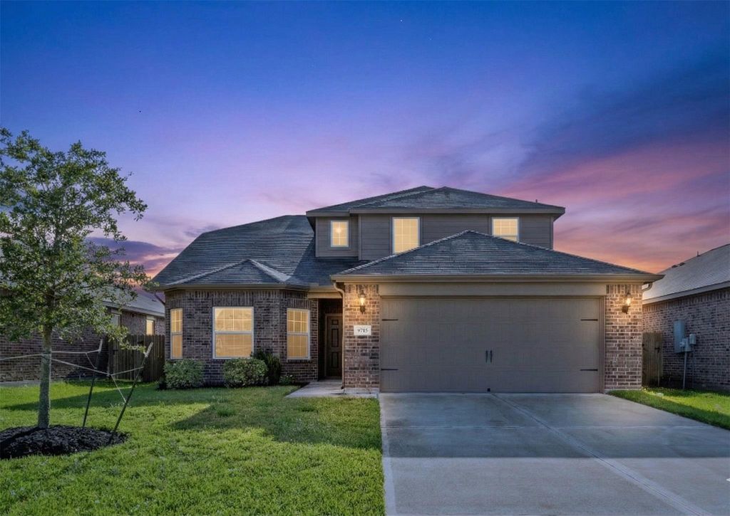 9715 Blue Sapphire Drive, Rosharon, TX 77583