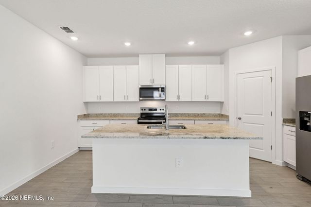 7736 GREATFORD Way, Jacksonville, FL 32219