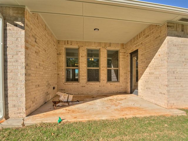 133 Firethorn Way, Noble, OK 73068