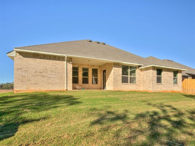 133 Firethorn Way, Noble, OK 73068