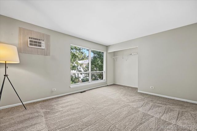 114 Raintree Court, Aurora, IL 60504