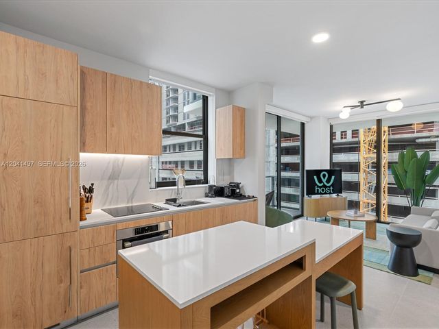 11 NE 6th Street 807, Miami, FL 33132
