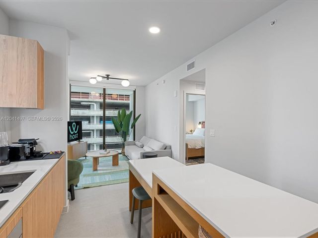 11 NE 6th Street 807, Miami, FL 33132