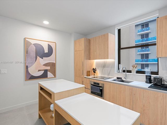11 NE 6th Street 807, Miami, FL 33132