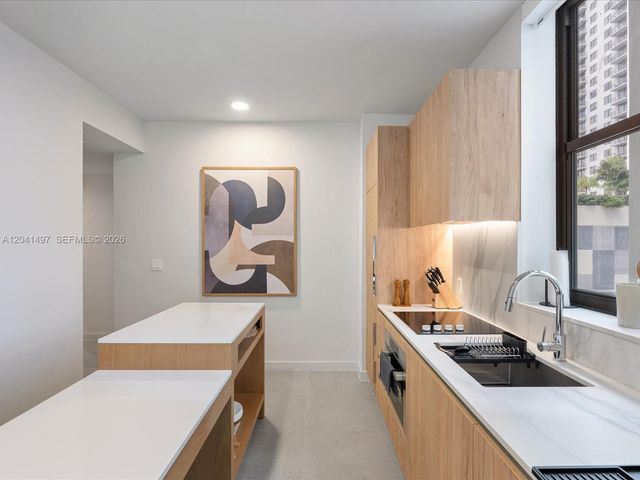 11 NE 6th Street 807, Miami, FL 33132