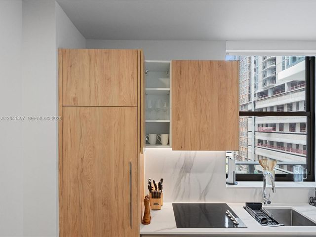 11 NE 6th Street 807, Miami, FL 33132