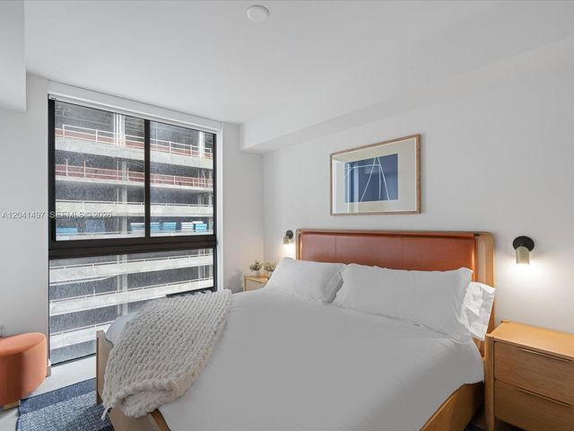 11 NE 6th Street 807, Miami, FL 33132