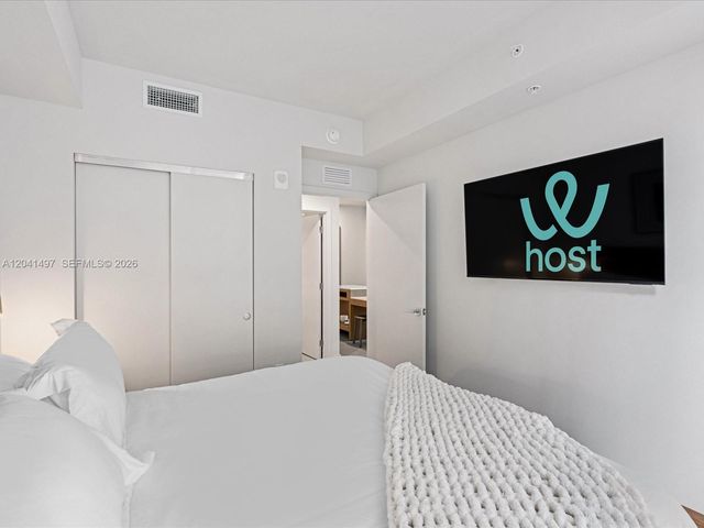 11 NE 6th Street 807, Miami, FL 33132