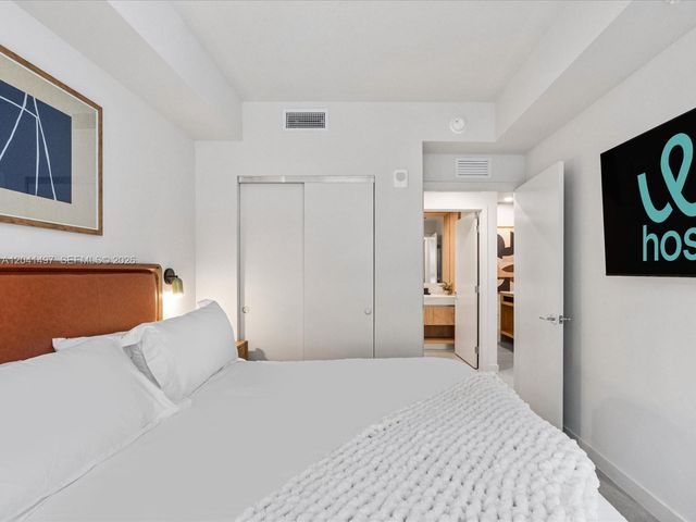 11 NE 6th Street 807, Miami, FL 33132