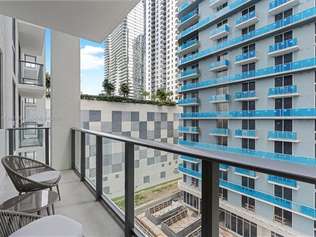 11 NE 6th Street 807, Miami, FL 33132