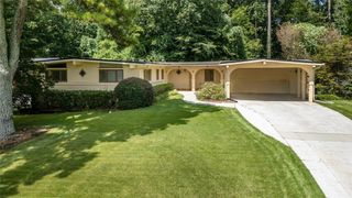 1190 Arborvista NE Drive, Atlanta, GA 30329