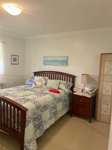 3940 NW 42nd Avenue 319, Lauderdale Lakes, FL 33319