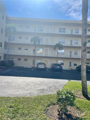 3940 NW 42nd Avenue 319, Lauderdale Lakes, FL 33319