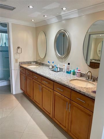 3940 NW 42nd Avenue 319, Lauderdale Lakes, FL 33319